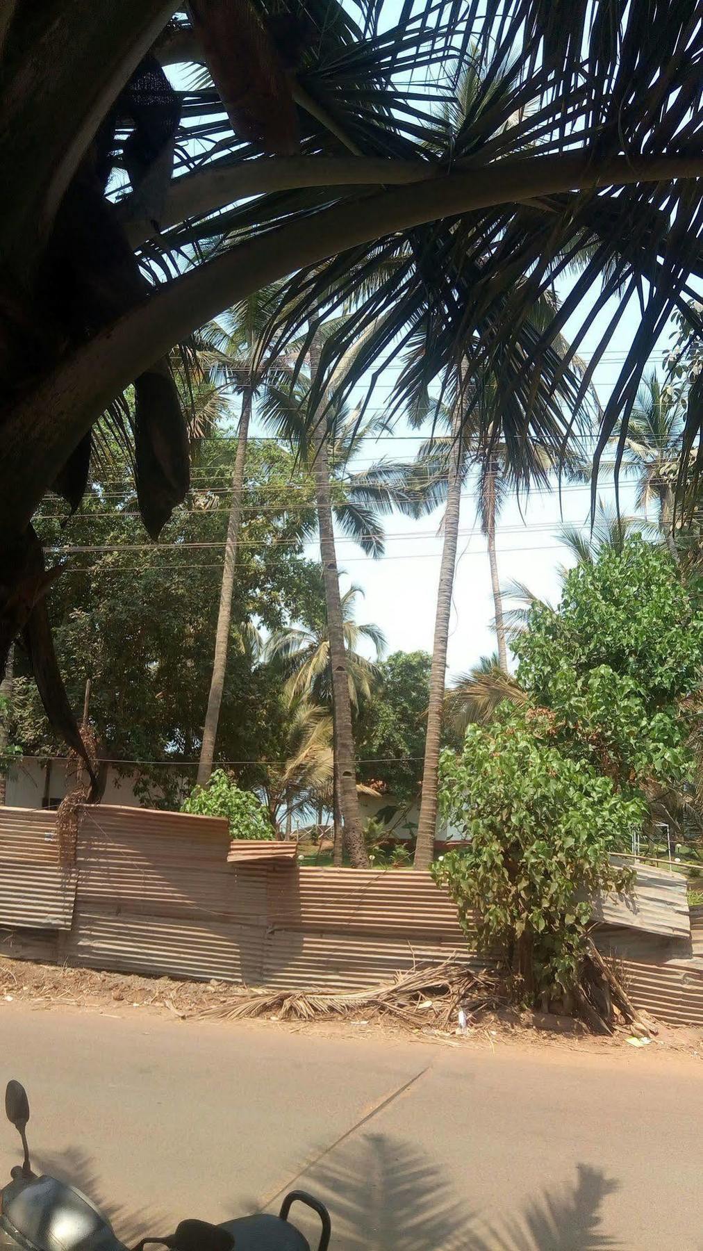 Hotel Shiva Ashvem Ashvem Beach Екстериор снимка